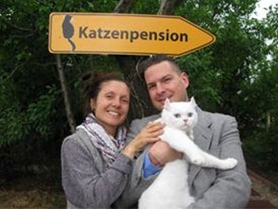 Erstklassige Katzenpension in ihrer Region Wittenberg - inhaber Katzenpension min - KATZENHAUS - KATZENPENSION - TIERHOTEL - KATZEN TIERHEIM - TIERSITTER